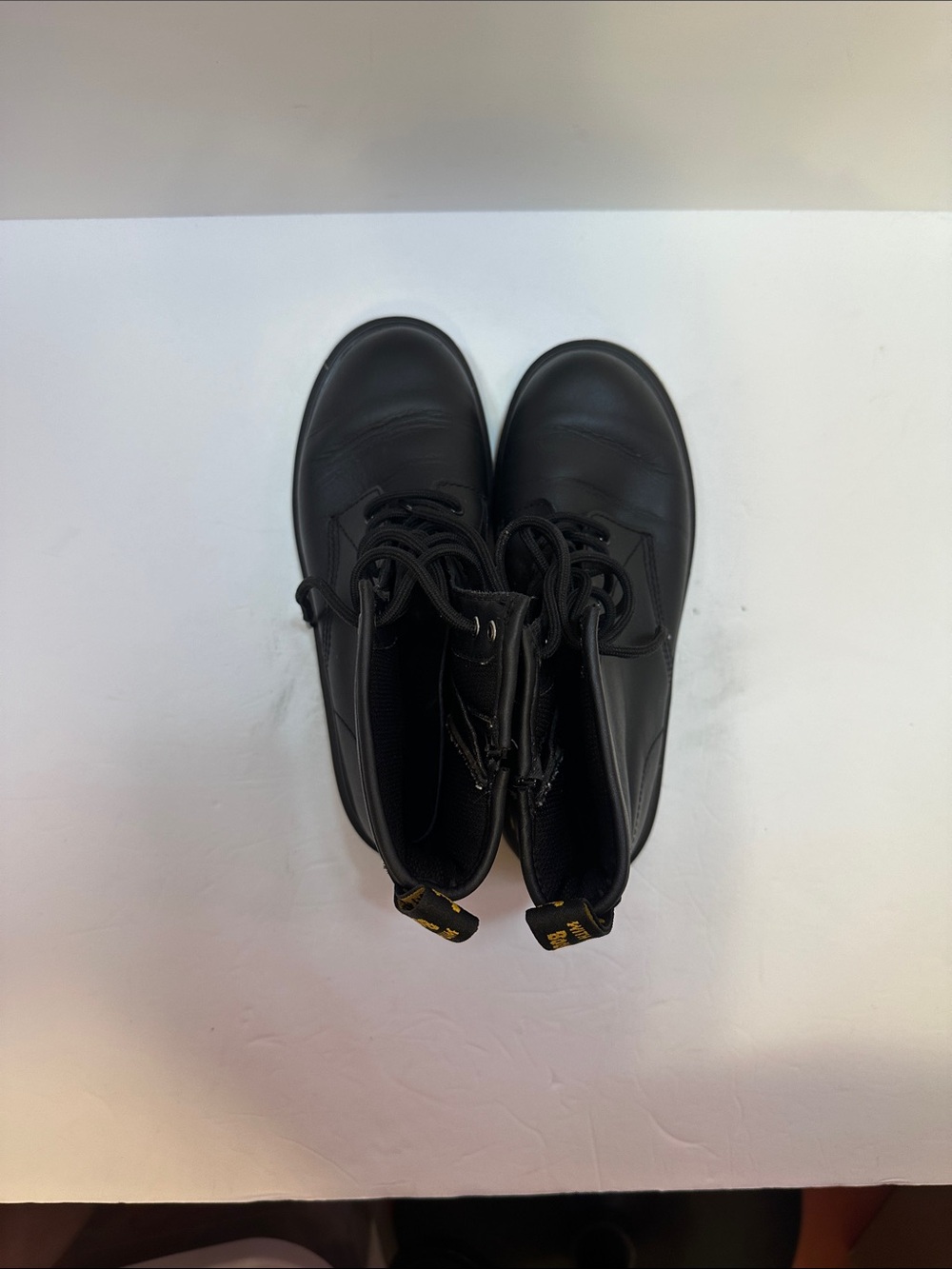 Dr. Martens Men’s Black Lace-Up Combat Boots Size 6
